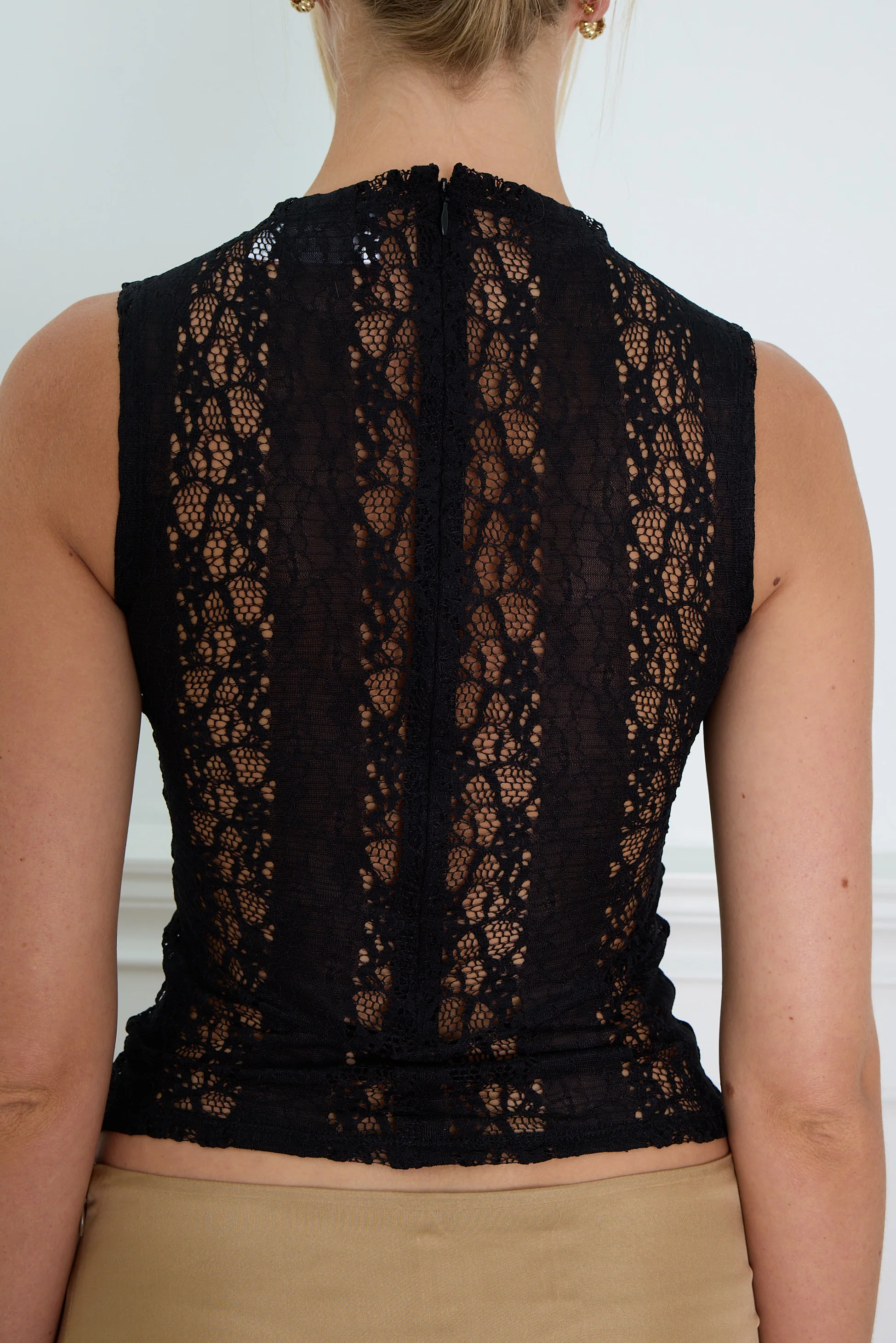 MOCK NECK LACE TOP black - Image 8