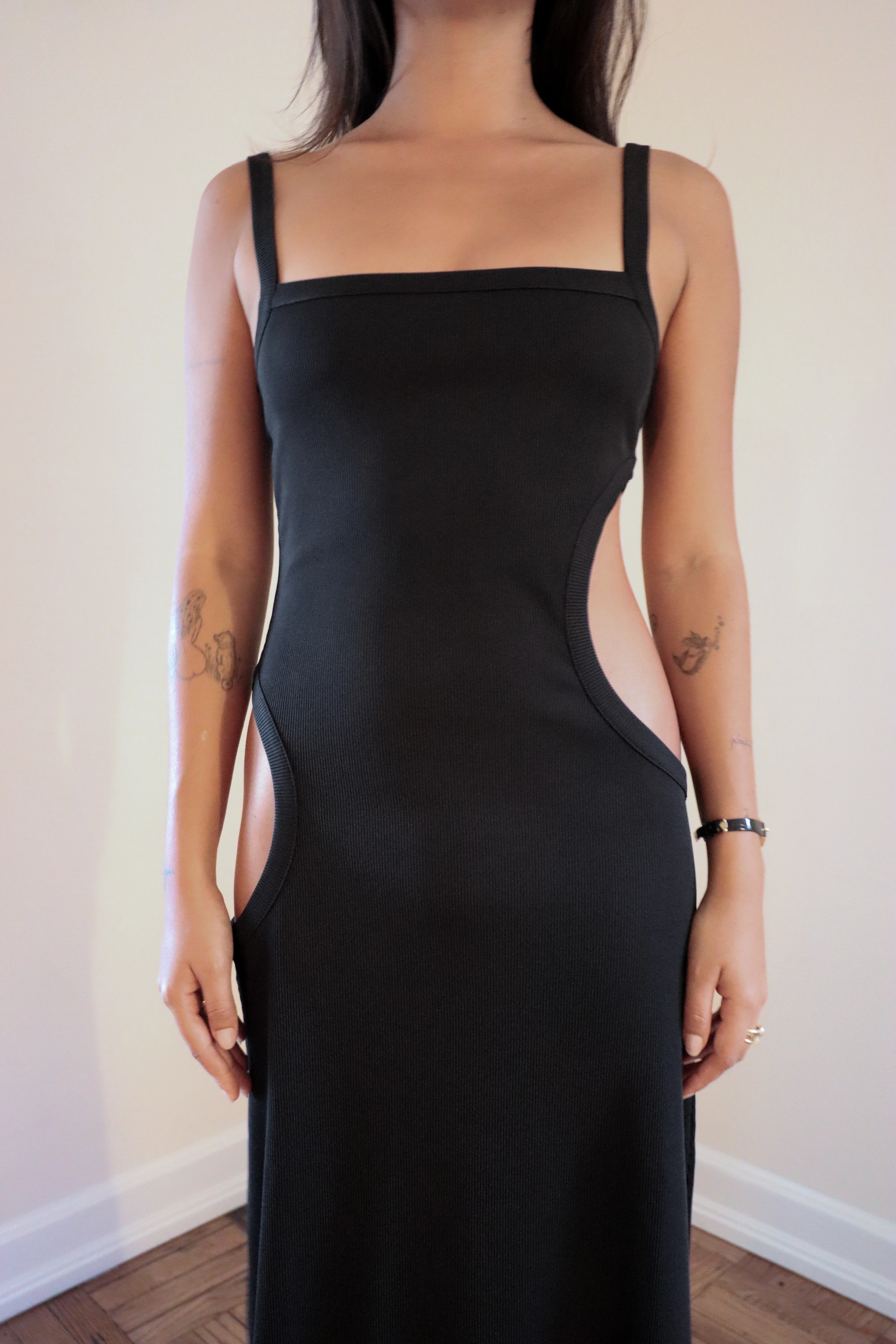 SIDE PANEL CUT OUT MAXI DRESS - Image 9