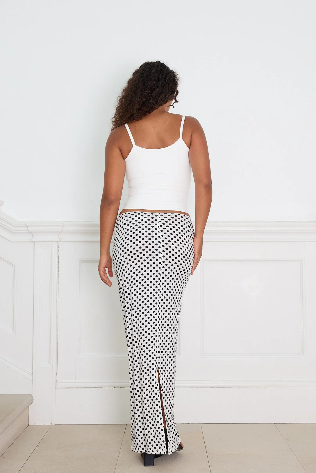 SCULPTED TANK ivory - Image 8